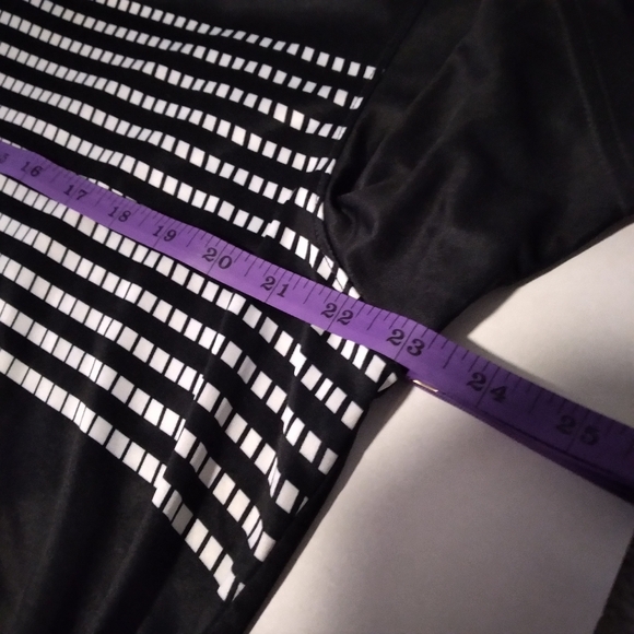 EUC Black Oakley Polo Shirt with White Stripes Men's XL Golf Shirt - Picture 5 of 6